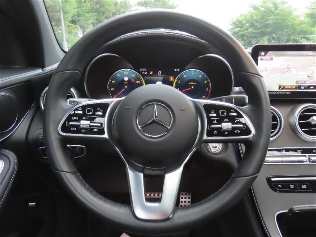 벤츠 GLC 클래스 GLC클래스 X253 GLC 300 4MATIC 쿠페 이미지 15