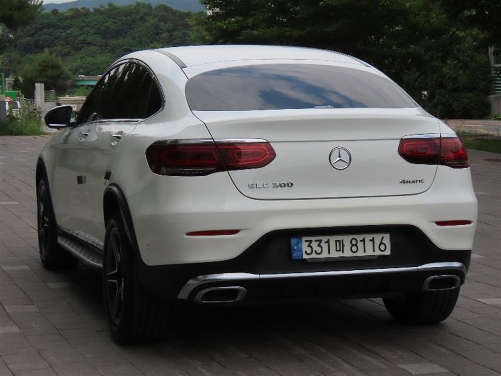 벤츠 GLC 클래스 GLC클래스 X253 GLC 300 4MATIC 쿠페 이미지 4