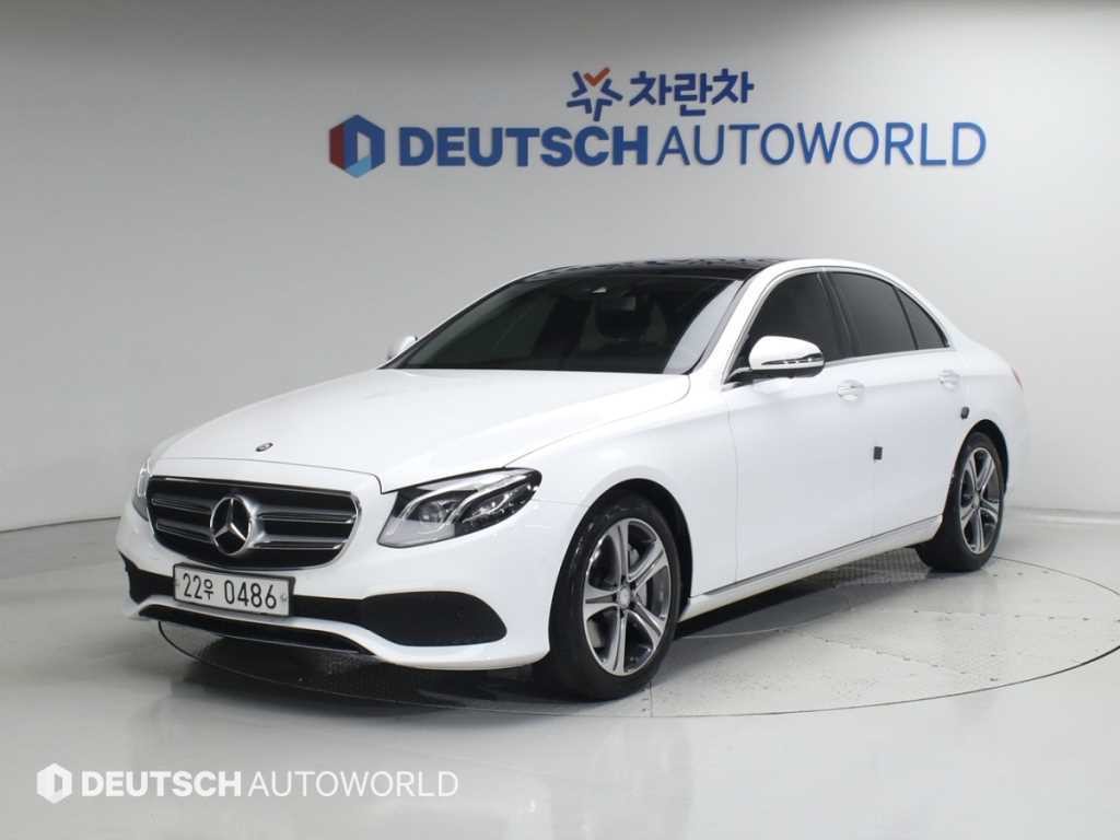 벤츠 E 클래스 E-클래스 W213 E300 아방가르드 이미지 1