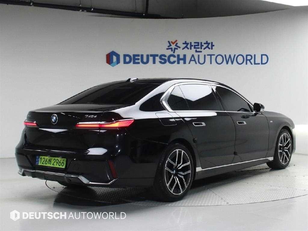 BMW 7시리즈 7시리즈 (G70) 740d xDrive M 스포츠 이미지 2