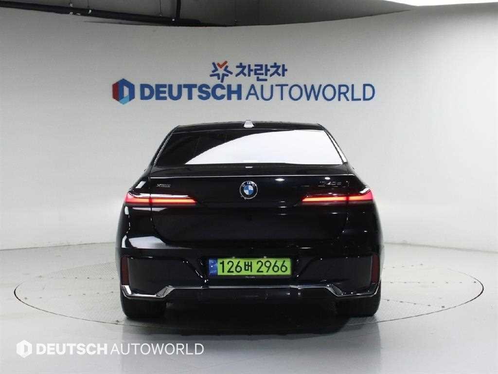 BMW 7시리즈 7시리즈 (G70) 740d xDrive M 스포츠 이미지 4