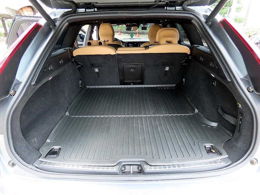 볼보 V90 V90 크로스컨트리 T5 AWD 이미지 17