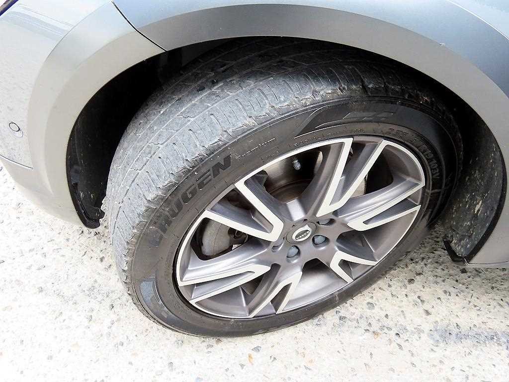 볼보 V90 V90 크로스컨트리 T5 AWD 이미지 20