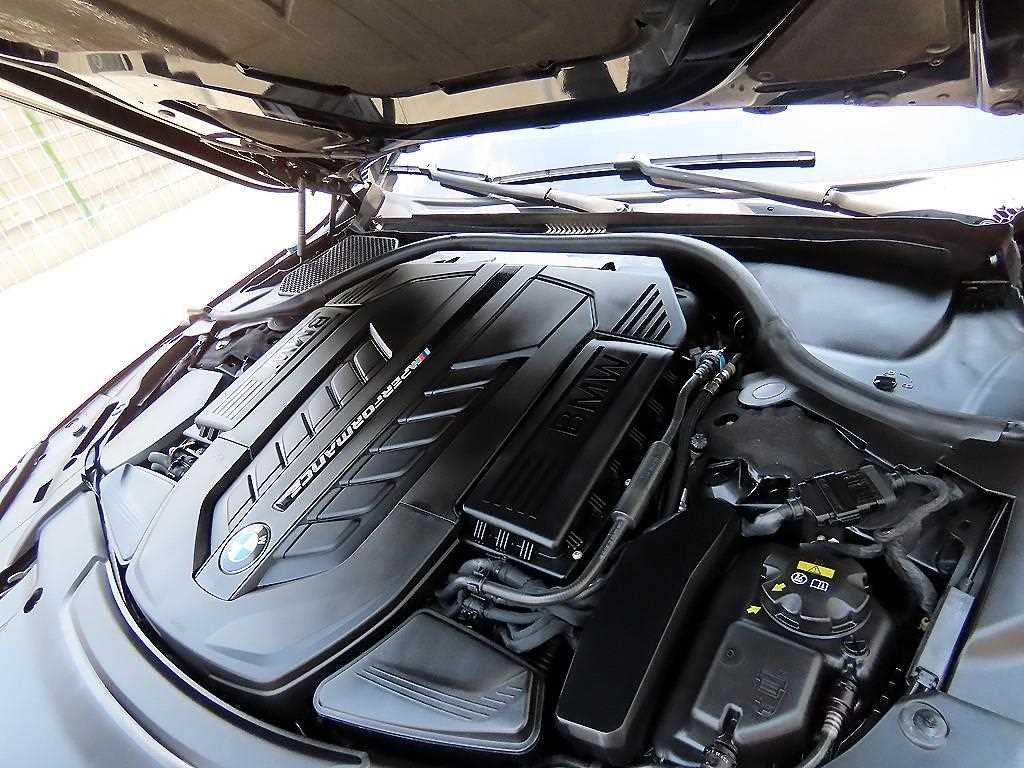 BMW 7시리즈 7시리즈 (G11) M760Li xDrive 이미지 19
