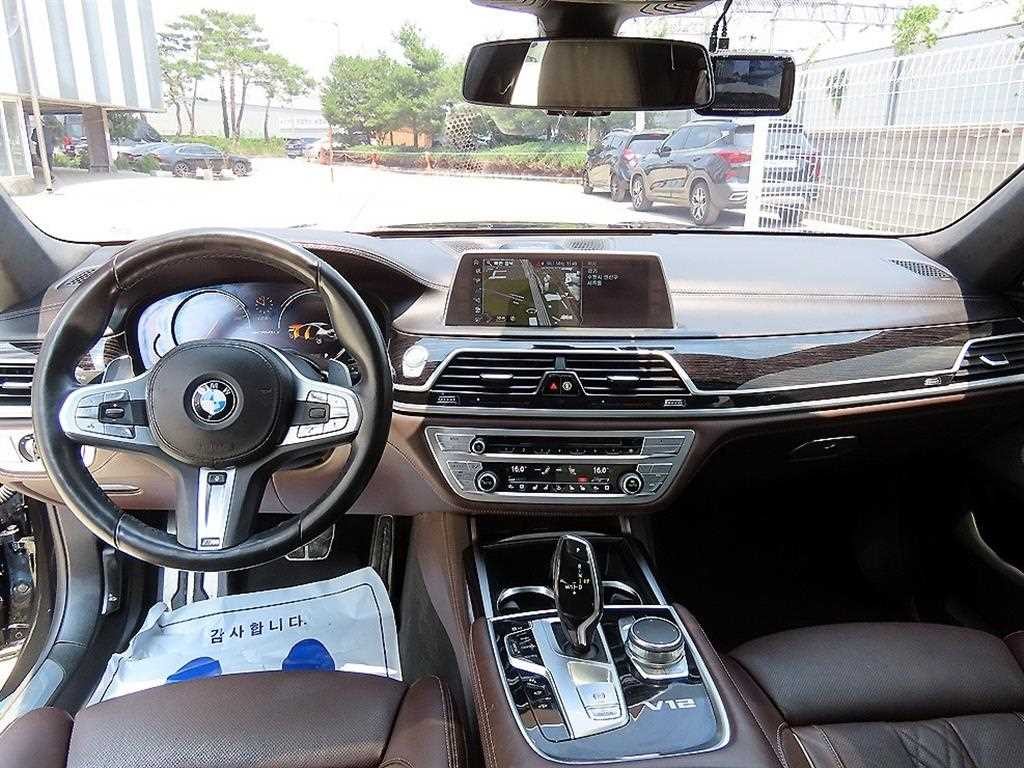 BMW 7시리즈 7시리즈 (G11) M760Li xDrive 이미지 7