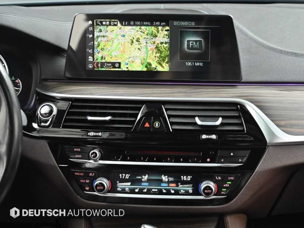 BMW 5시리즈 5시리즈 (G30) 520d xDrive M 스포츠 플러스 이미지 14