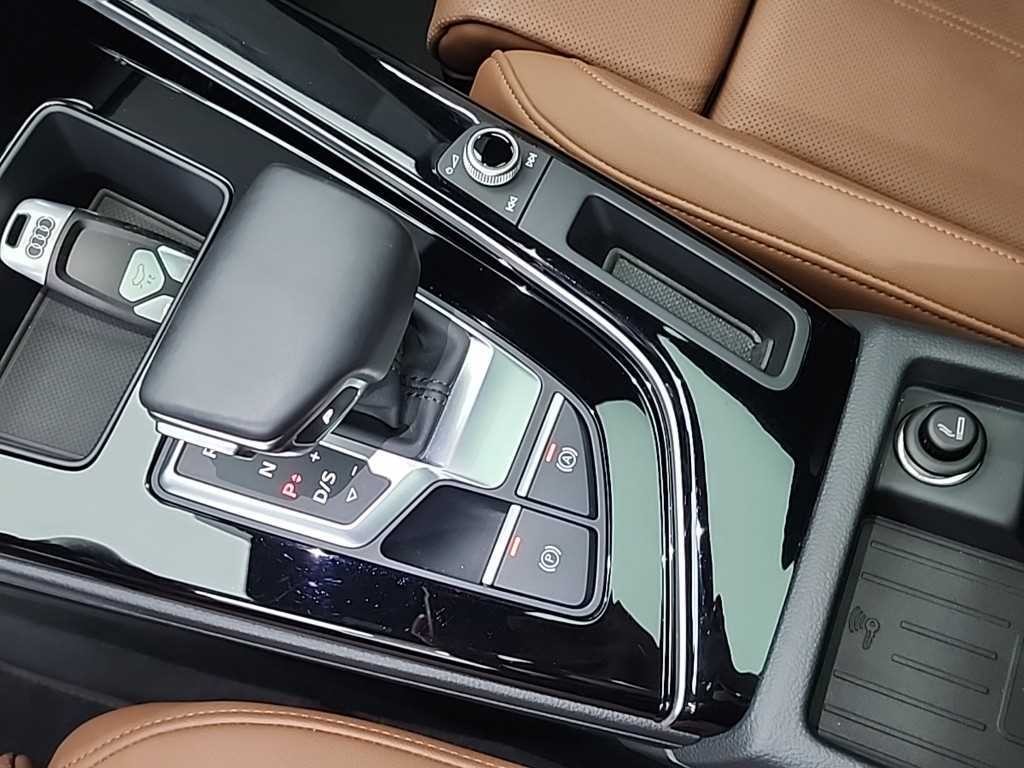 아우디 A4 A4 (B9) 45 TFSI 프리미엄 이미지 8
