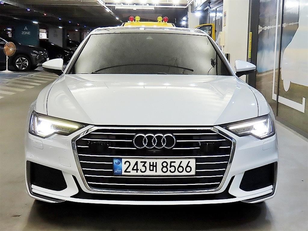 아우디 A6 A6 (C8) 45 TFSI 이미지 2