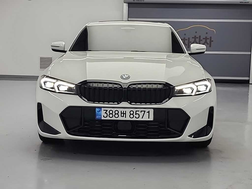 BMW 3시리즈 3시리즈 (G20) 330e M 스포츠 이미지 2