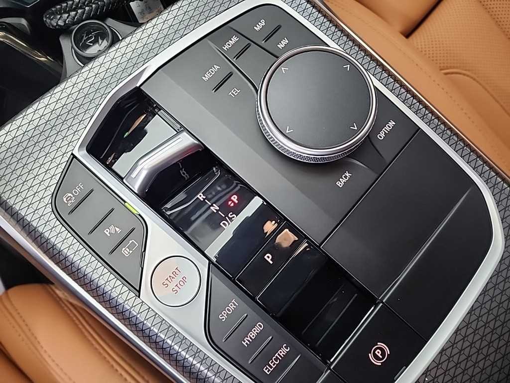 BMW 3시리즈 3시리즈 (G20) 330e M 스포츠 이미지 8