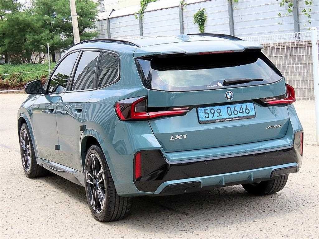 BMW iX1 iX1 (U11) xDrive 30 M 스포츠 이미지 4