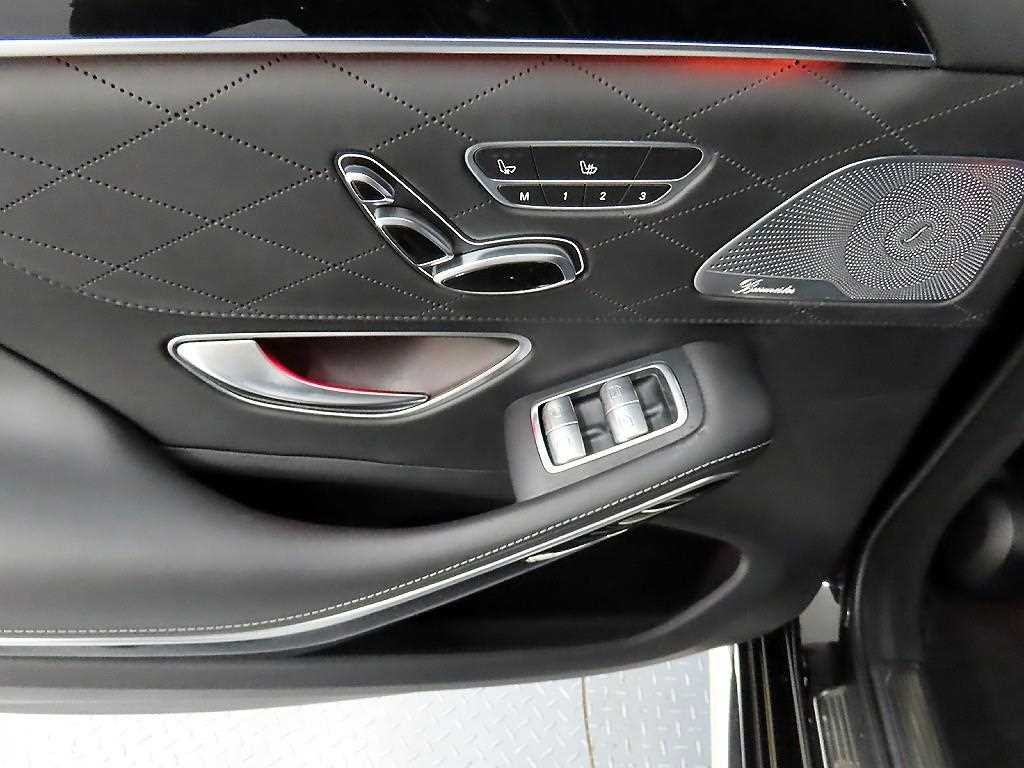 벤츠 S 클래스 S클래스-W222 S 63 AMG 4MATIC + 이미지 12