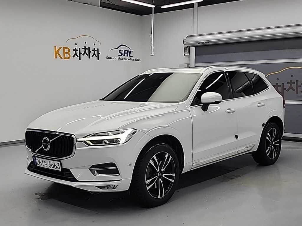볼보 XC60 XC60(2세대) D5 AWD 모멘텀 이미지 1