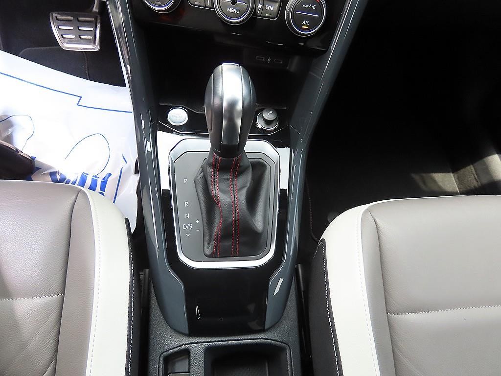 폭스바겐 티록 2.0 TDI 프레스티지 이미지 10