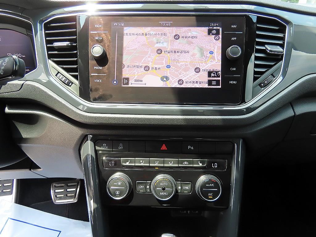 폭스바겐 티록 2.0 TDI 프레스티지 이미지 13