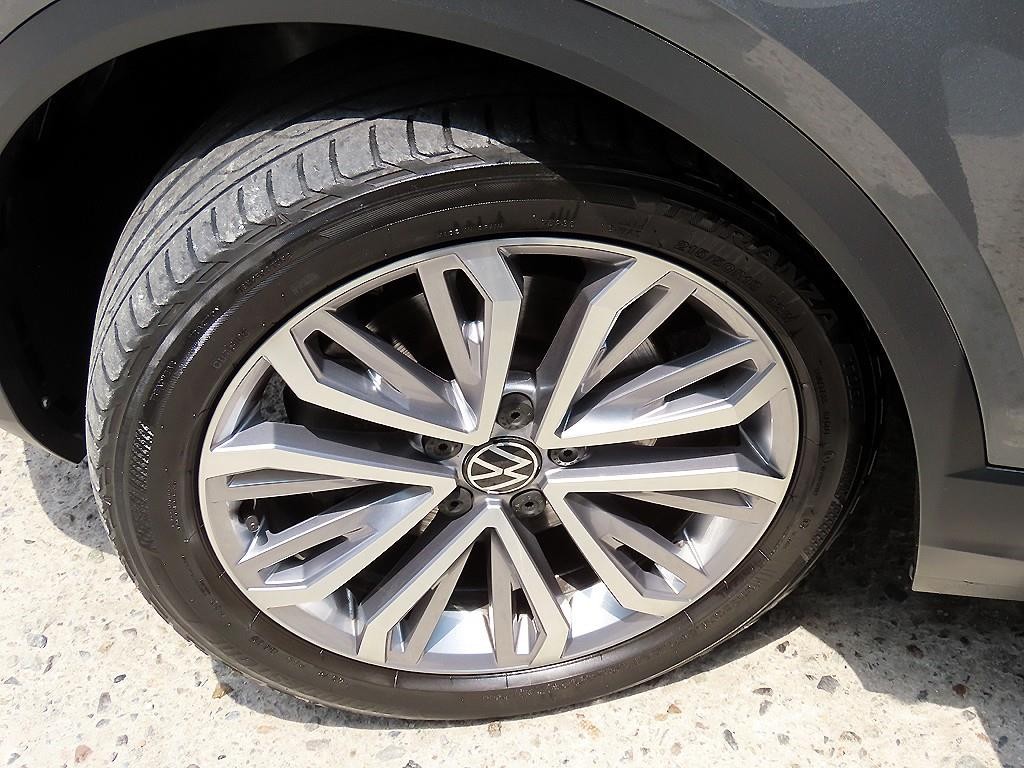 폭스바겐 티록 2.0 TDI 프레스티지 이미지 20