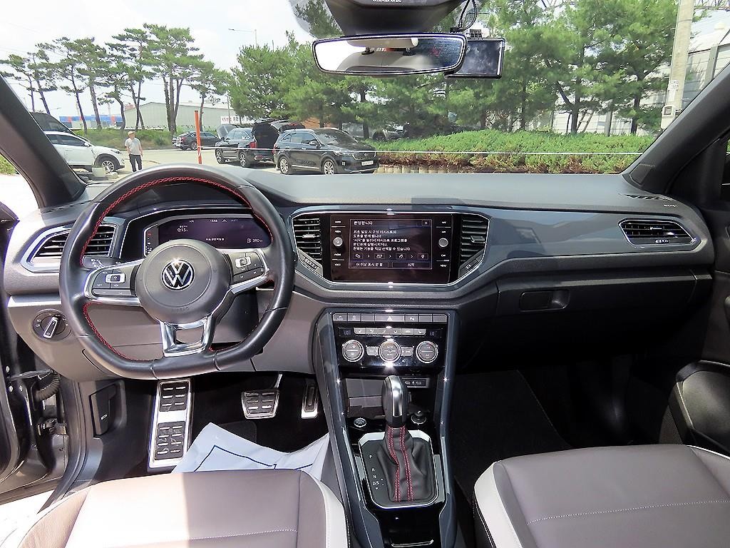폭스바겐 티록 2.0 TDI 프레스티지 이미지 7