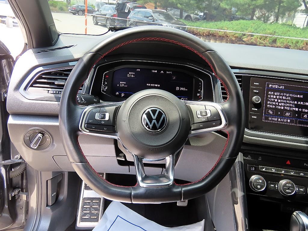 폭스바겐 티록 2.0 TDI 프레스티지 이미지 8