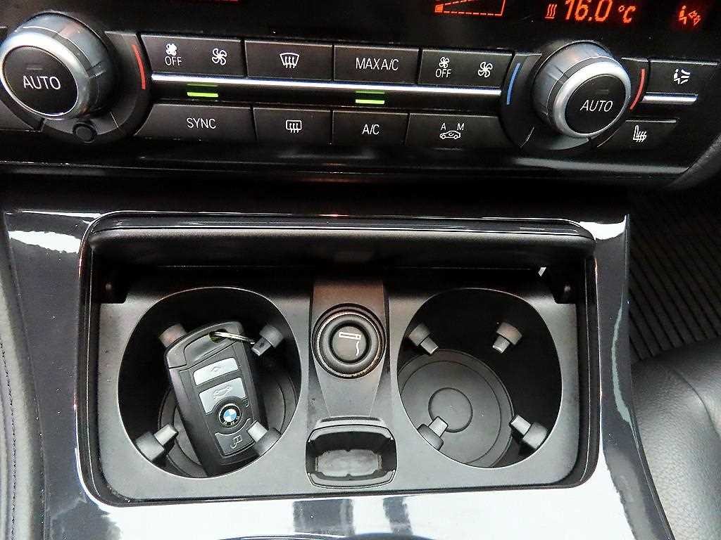 BMW 5시리즈 5시리즈 (F10) 520d 이미지 13