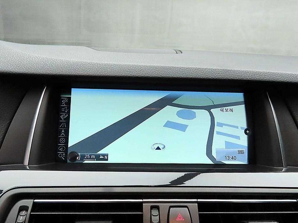 BMW 5시리즈 5시리즈 (F10) 520d 이미지 15