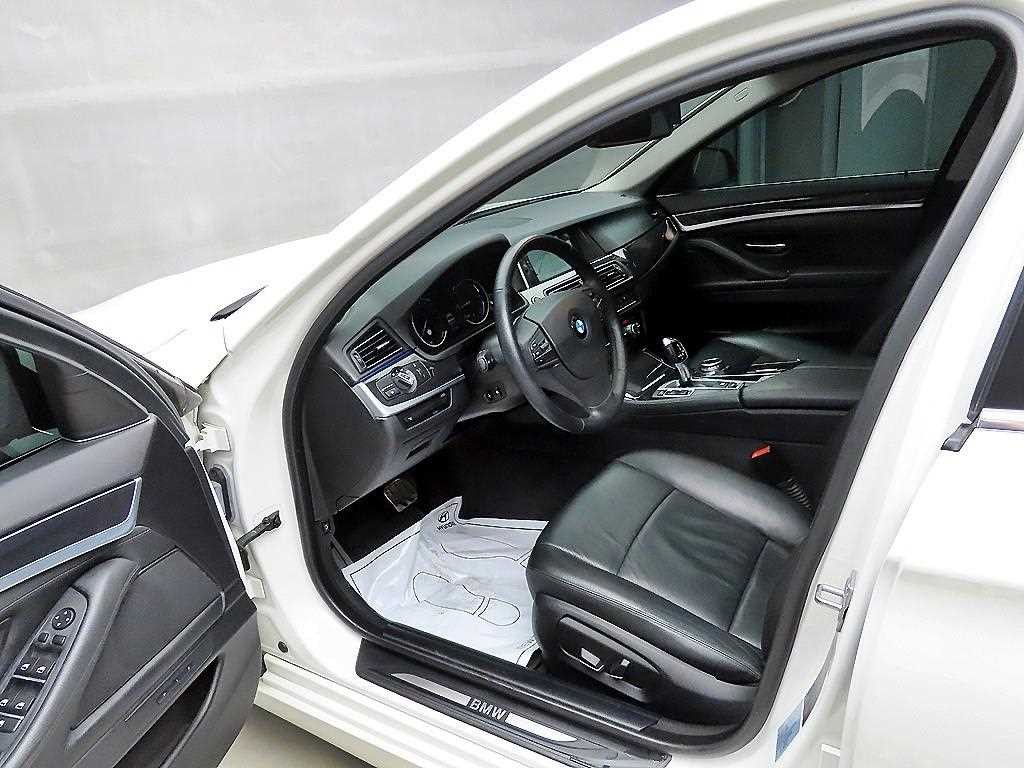 BMW 5시리즈 5시리즈 (F10) 520d 이미지 5