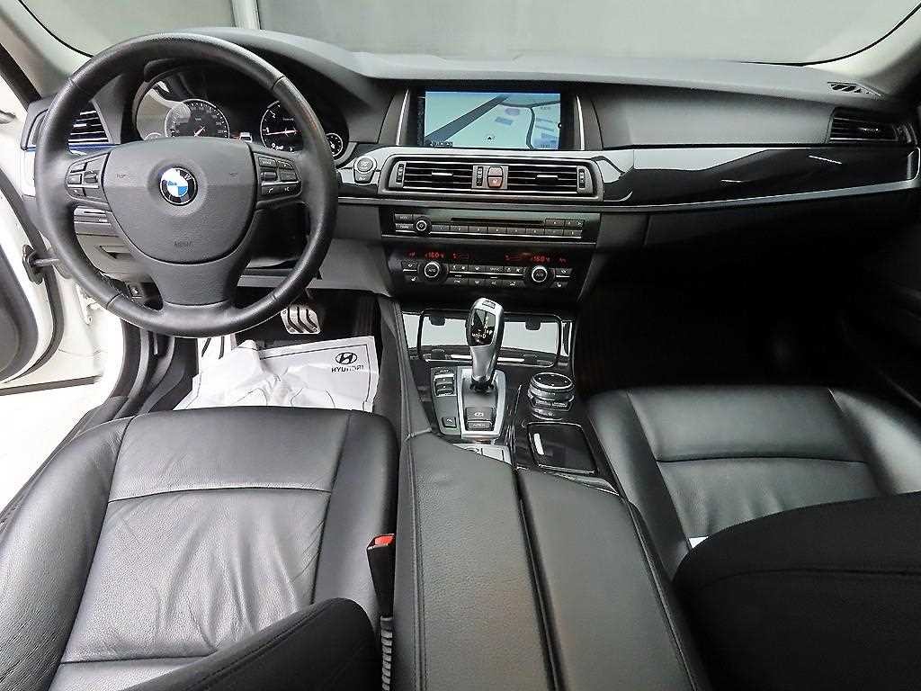 BMW 5시리즈 5시리즈 (F10) 520d 이미지 7