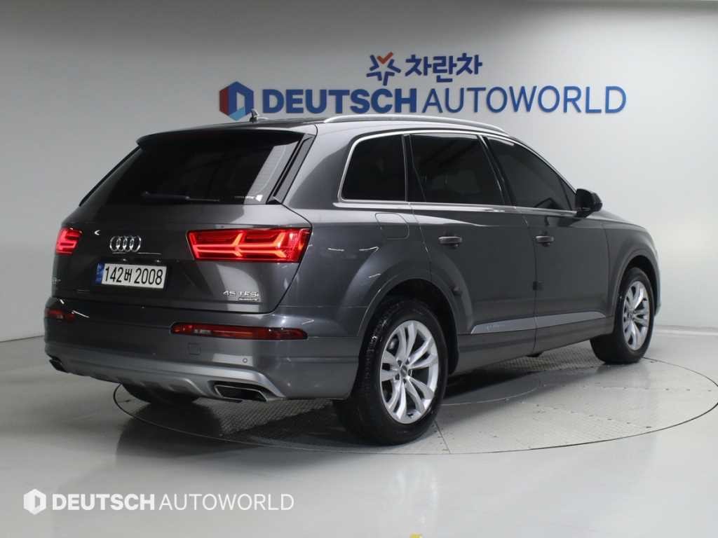 아우디 Q7 Q7 (4M) 45 TFSI 콰트로 이미지 2