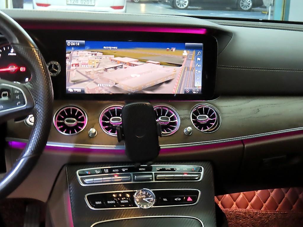 벤츠 E 클래스 E-클래스 W213 E220d 4MATIC 익스클루시브 이미지 11