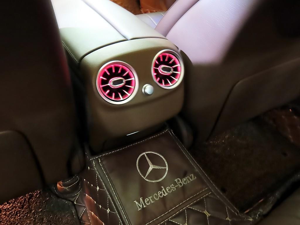 벤츠 E 클래스 E-클래스 W213 E220d 4MATIC 익스클루시브 이미지 15
