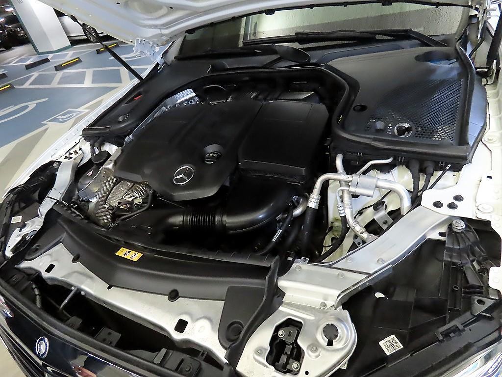 벤츠 E 클래스 E-클래스 W213 E220d 4MATIC 익스클루시브 이미지 19