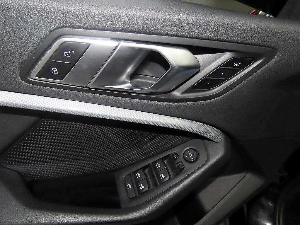 BMW 1시리즈 1시리즈 (F40) 118d 스포츠 이미지 13