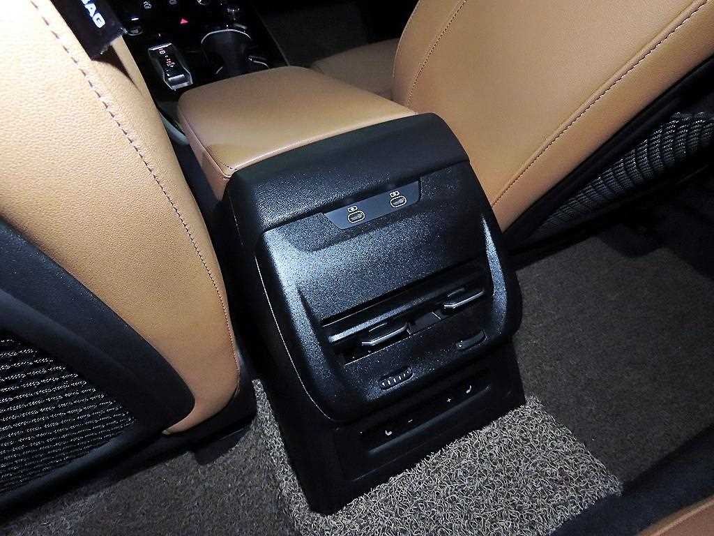 아우디 A5 A5 (B10) 40 TFSI 콰트로 S-라인 이미지 14