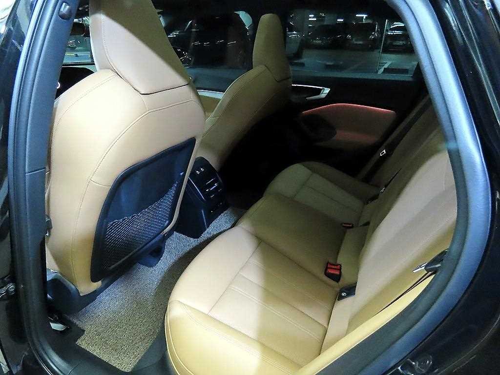 아우디 A5 A5 (B10) 40 TFSI 콰트로 S-라인 이미지 7