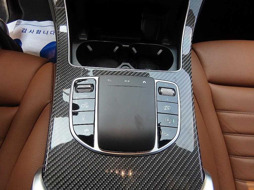 벤츠 GLC 클래스 GLC클래스 X253 AMG GLC 43 4MATIC 쿠페 이미지 12