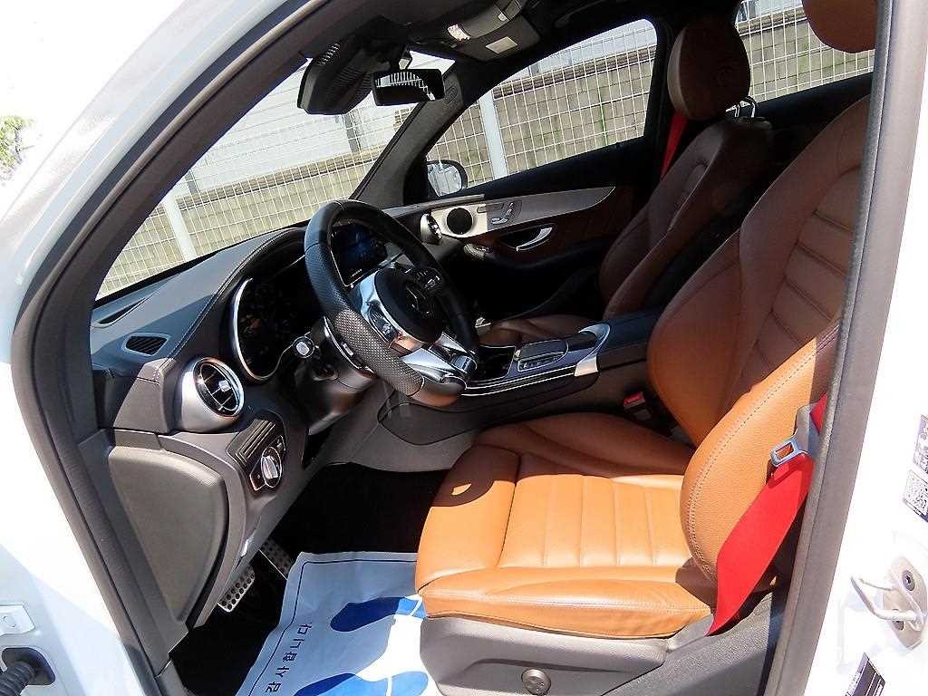 벤츠 GLC 클래스 GLC클래스 X253 AMG GLC 43 4MATIC 쿠페 이미지 5