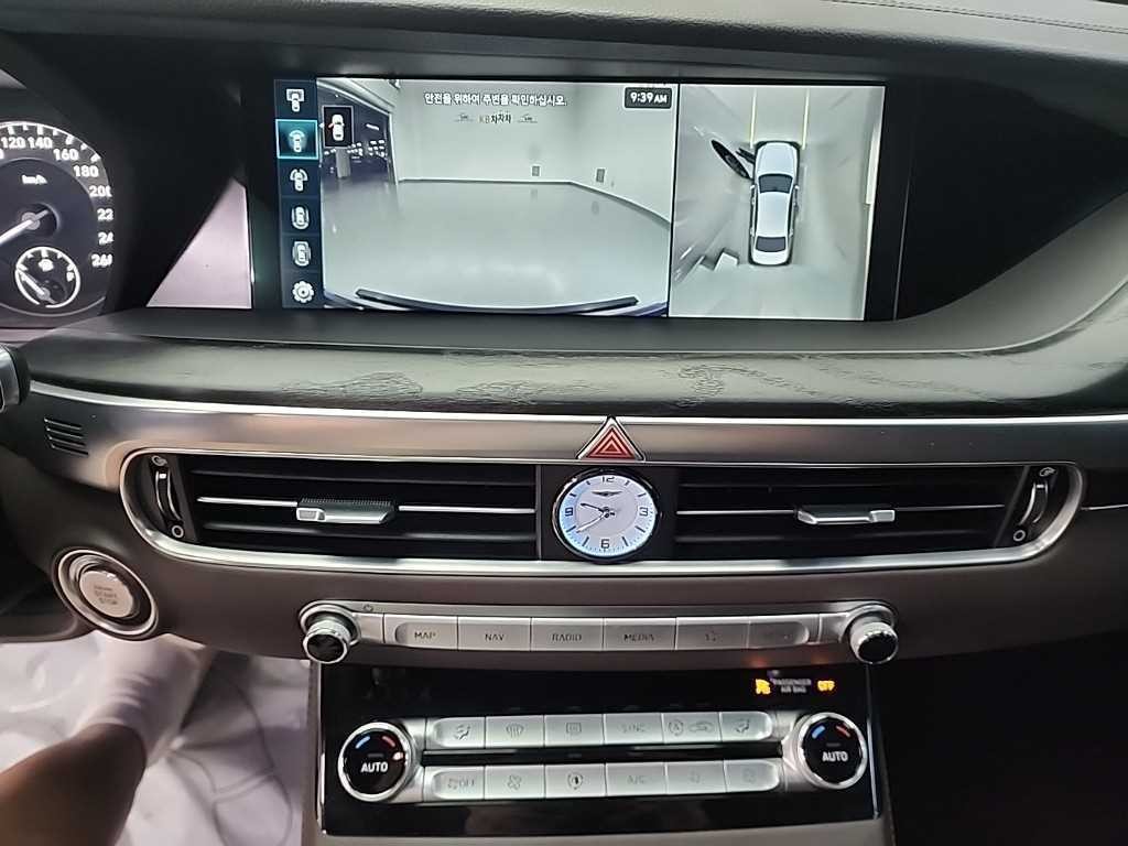 제네시스 G90 3.3 T AWD 프리미엄 럭셔리 이미지 10