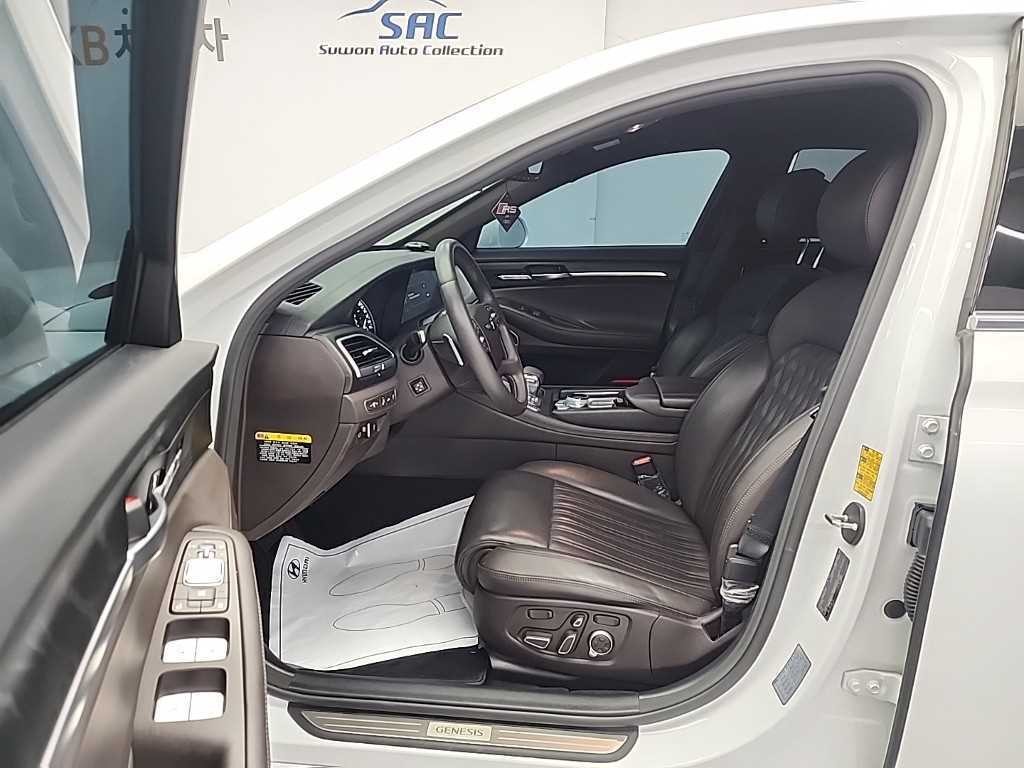 제네시스 G90 3.3 T AWD 프리미엄 럭셔리 이미지 11