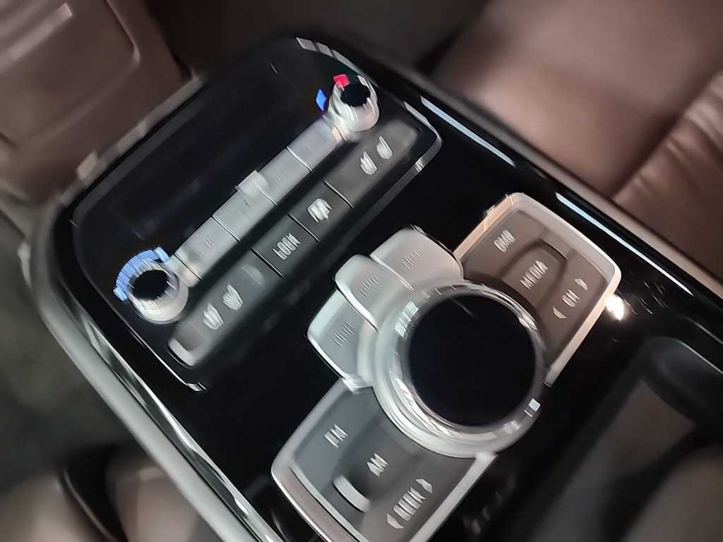 제네시스 G90 3.3 T AWD 프리미엄 럭셔리 이미지 14