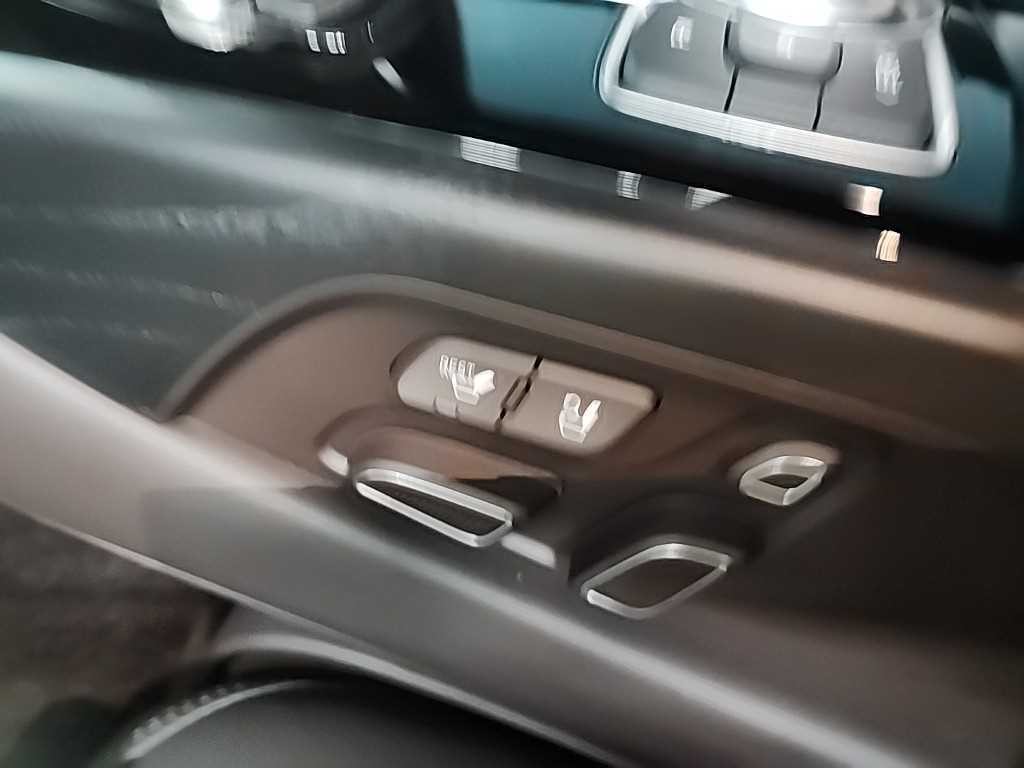 제네시스 G90 3.3 T AWD 프리미엄 럭셔리 이미지 15