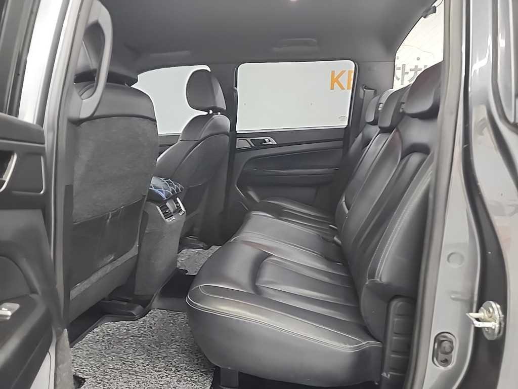 KG모빌리티(쌍용) 렉스턴 더 뉴 렉스턴 스포츠 디젤 2.2 4WD 프레스티지 이미지 12
