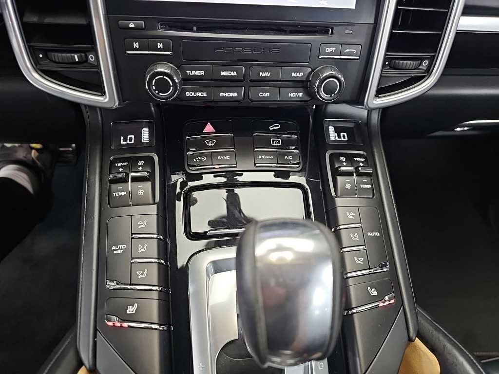 포르쉐 카이엔 뉴 카이엔 3.6 GTS 이미지 10