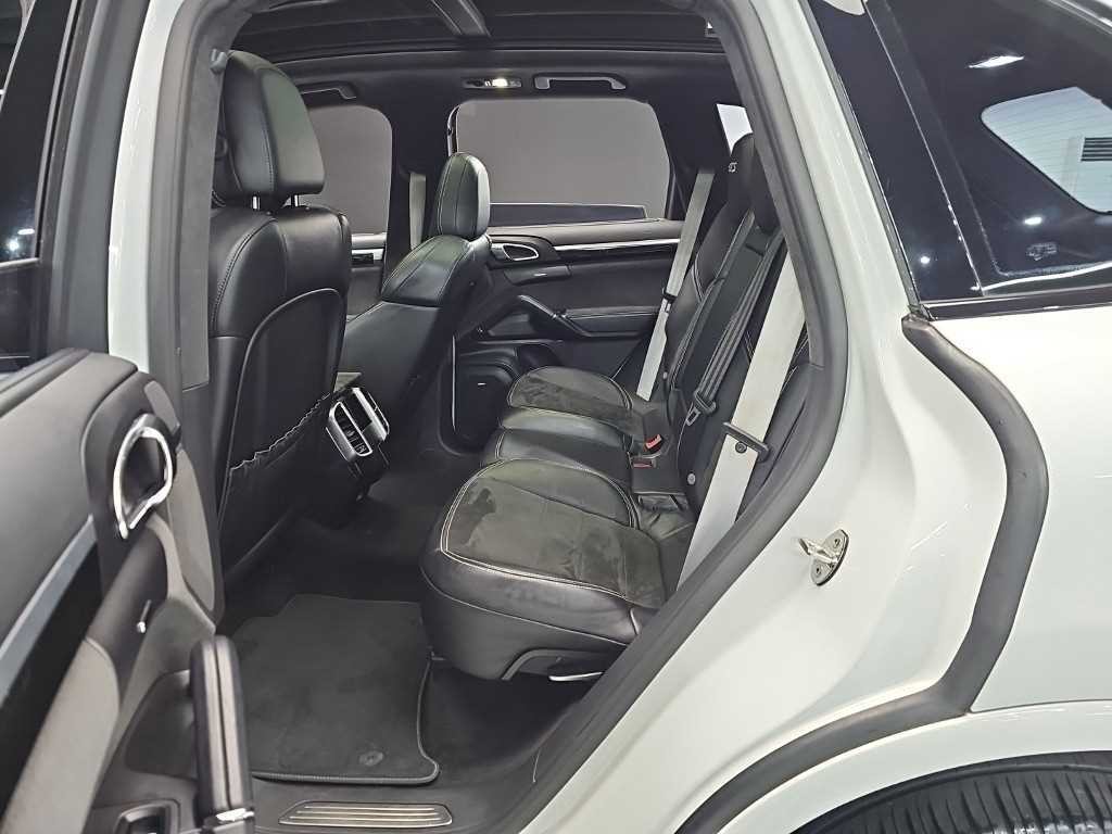 포르쉐 카이엔 뉴 카이엔 3.6 GTS 이미지 12