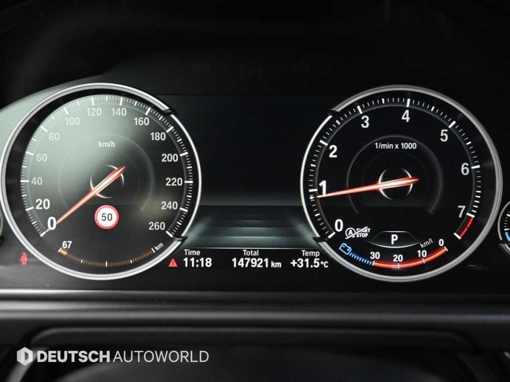 BMW 5시리즈 5시리즈 (F10) 528i 이미지 8