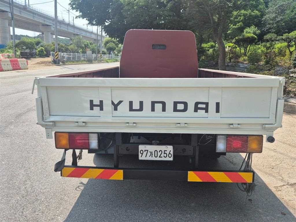 중대형화물 카고 카고(3.5~4톤) 마이티 3.5톤 e-마이티 이미지 4