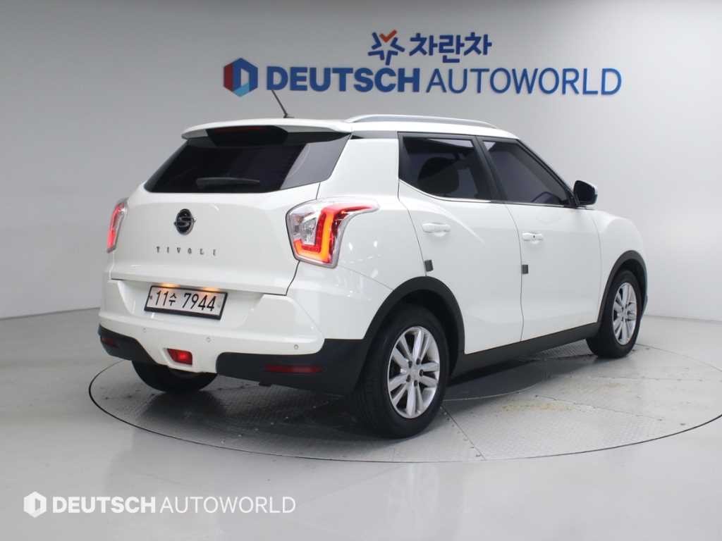 KG모빌리티(쌍용) 티볼리 가솔린 2WD 1.6 VX 이미지 2