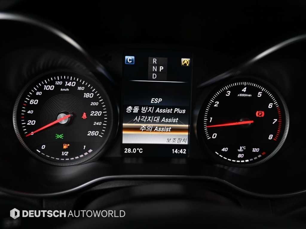 벤츠 C 클래스 C클래스 W205 C200 아방가르드 이미지 16