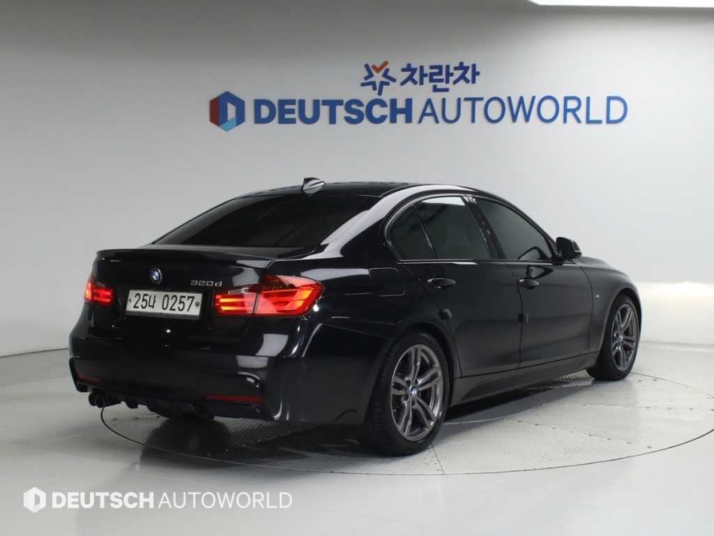 BMW 3시리즈 3시리즈 (F30) 320d M 스포츠 이미지 2