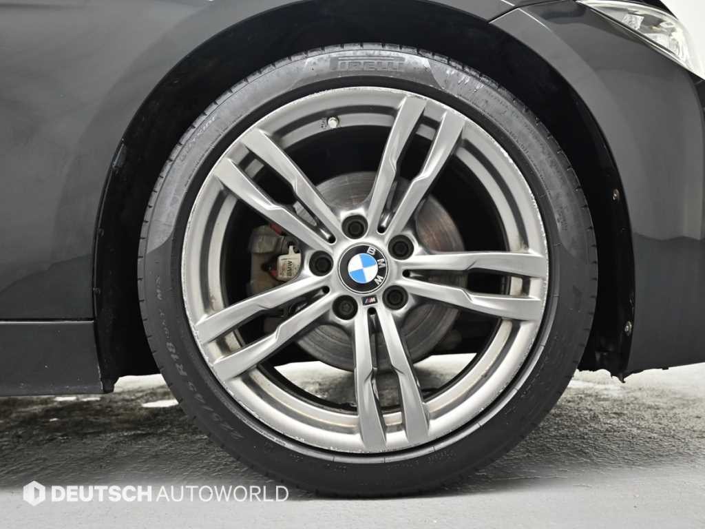 BMW 3시리즈 3시리즈 (F30) 320d M 스포츠 이미지 5