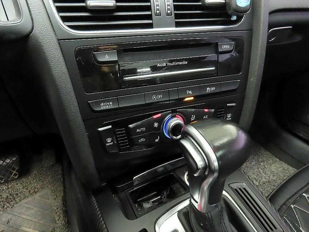 아우디 A4 뉴 A4 35 TDI 콰트로 다이나믹 이미지 15