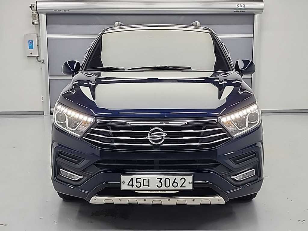 KG모빌리티(쌍용) 코란도 코란도투리스모 4WD TX 이미지 2